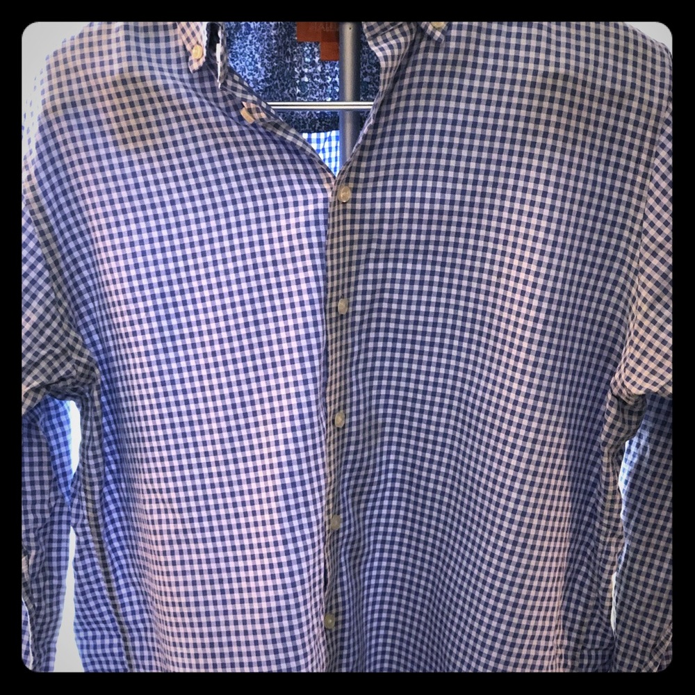 Tallia Long Sleeve dress shirt